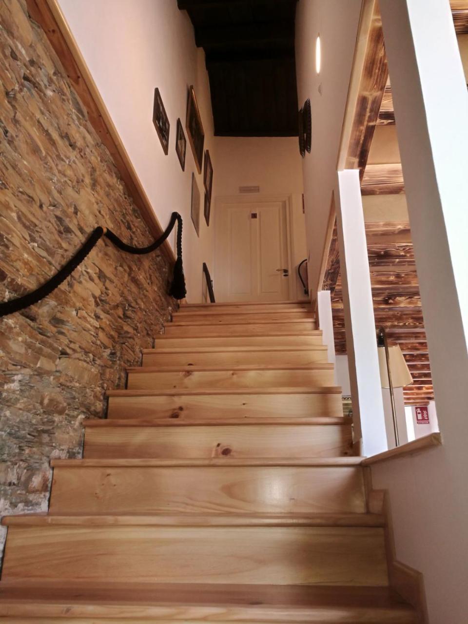 Albergue Savior Lourenzá Kültér fotó