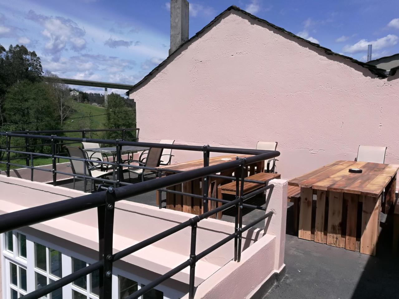 Albergue Savior Lourenzá Kültér fotó