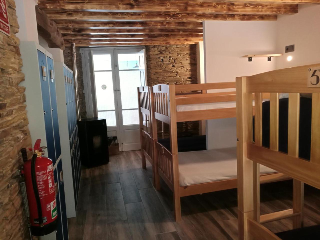 Albergue Savior Lourenzá Kültér fotó